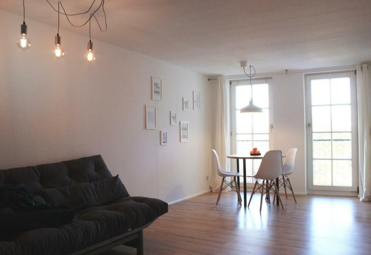 Engen Apartment Bagian luar foto