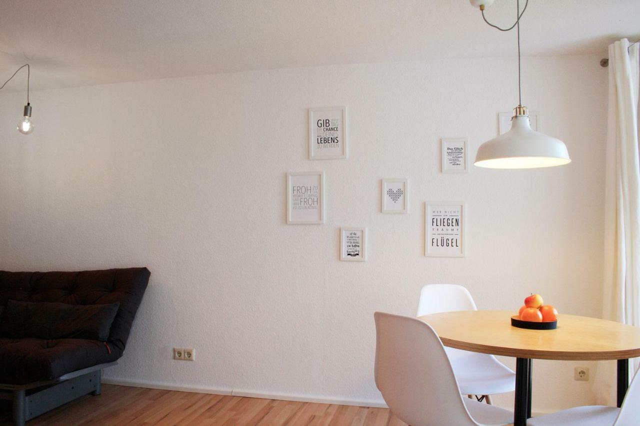 Engen Apartment Bagian luar foto