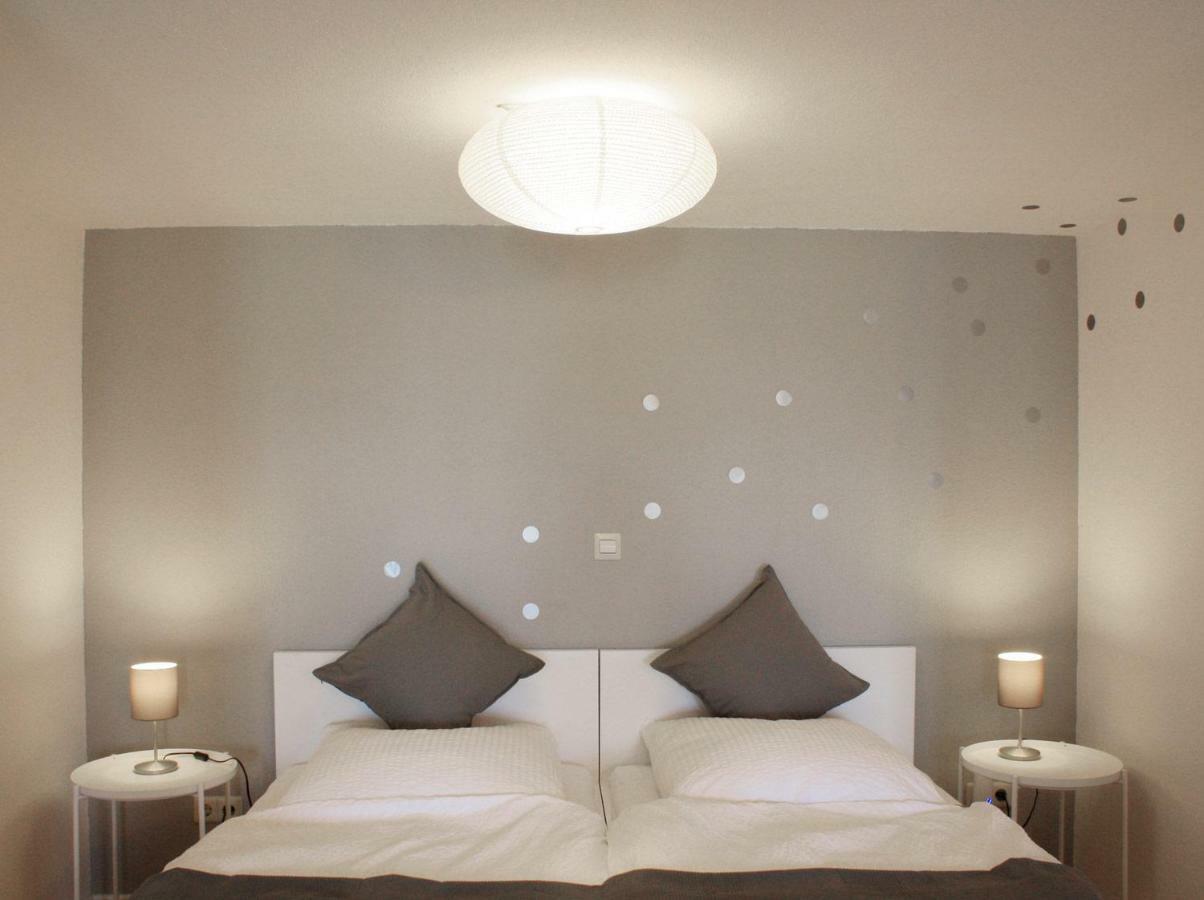 Engen Apartment Bagian luar foto