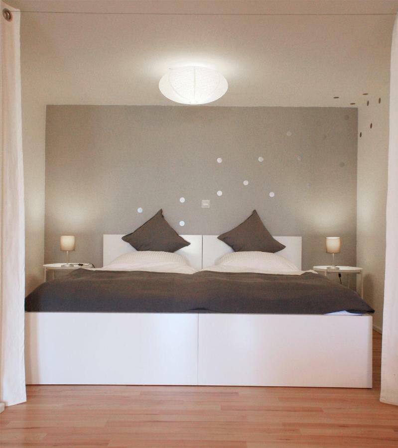 Engen Apartment Bagian luar foto